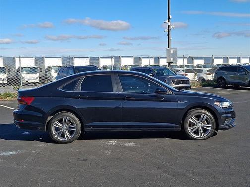2019 Volkswagen Jetta 1.4T R-Line