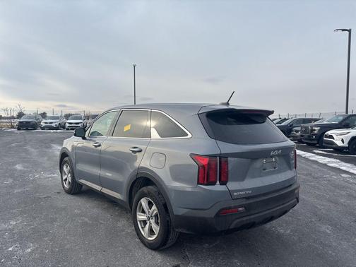 2023 Kia Sorento LX