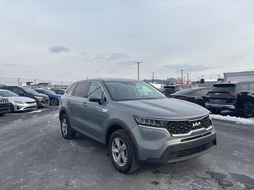 2023 Kia Sorento LX