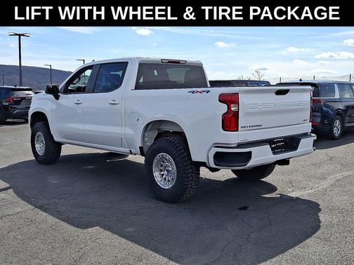 Summit White 2022 Chevrolet Silverado 1500 RST