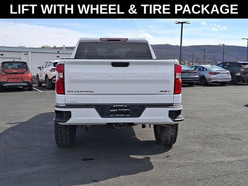 Summit White 2022 Chevrolet Silverado 1500 RST