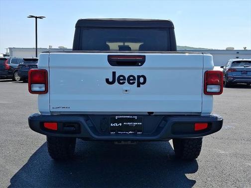 2021 Jeep Gladiator Willys 4x4