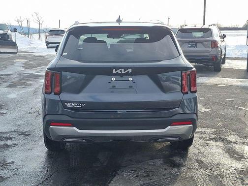 2024 Kia Sorento S