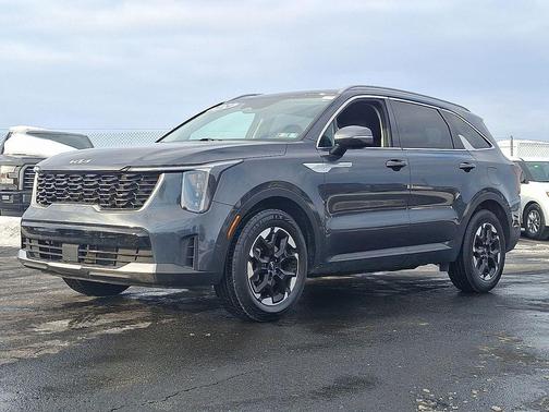 2024 Kia Sorento S