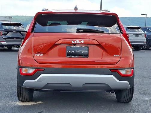 2023 Kia Niro Plug-In Hybrid EX