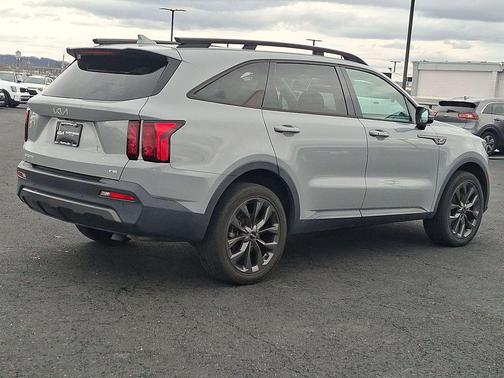Wolf Gray 2023 Kia Sorento EX