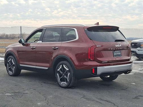 2023 Kia Telluride S