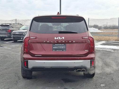 2023 Kia Telluride S