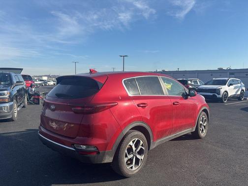 2022 Kia Sportage LX