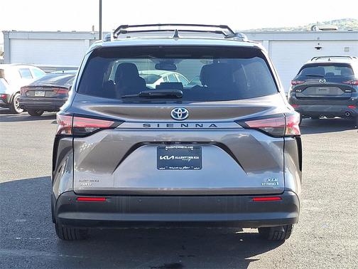 2021 Toyota Sienna XLE 7 Passenger