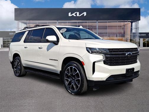 2022 Chevrolet Suburban RST