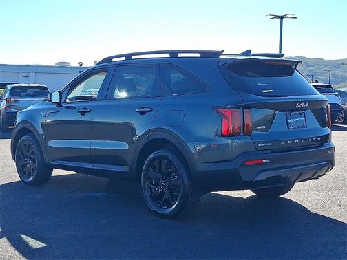 2022 Kia Sorento S