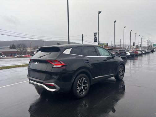 2024 Kia Sportage EX