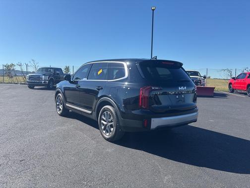 2023 Kia Telluride LX