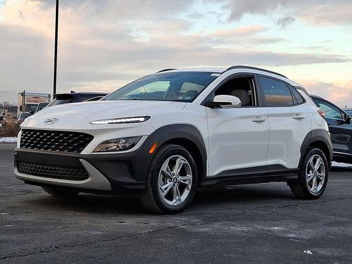 2023 Hyundai KONA SEL