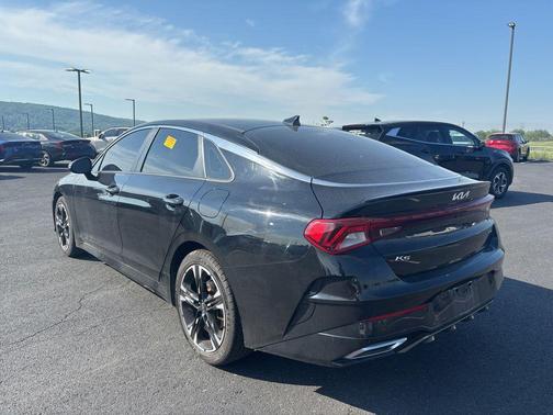 Ebony Black 2022 Kia K5 GT-Line