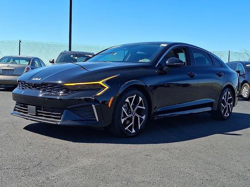 Aurora Black Pearl 2025 Kia K5 EX