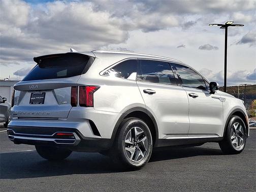 2022 Kia Sorento Hybrid S