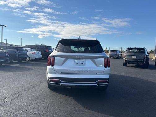 2022 Kia Sorento Hybrid S