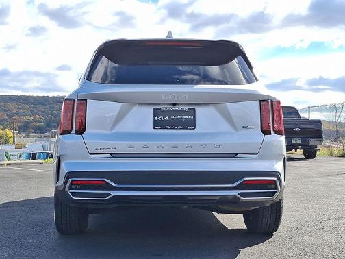 2022 Kia Sorento Hybrid S
