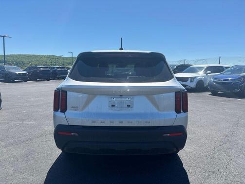 Sparkling Silver 2022 Kia Sorento LX