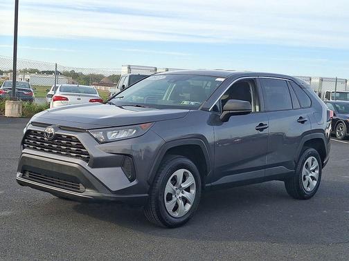 2022 Toyota RAV4 LE