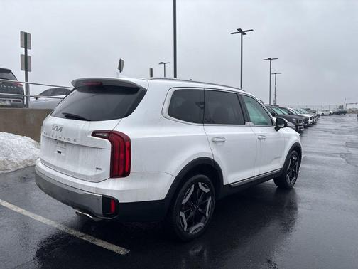 2023 Kia Telluride S