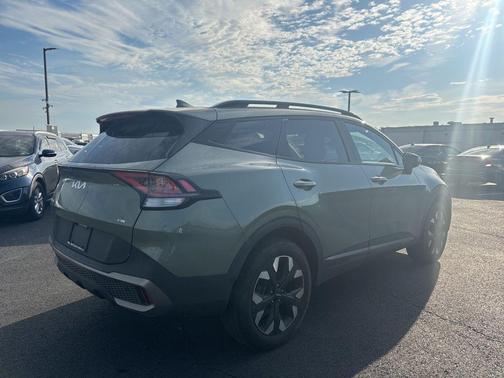 Jungle Green 2023 Kia Sportage X-Line