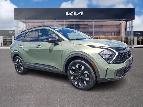 Jungle Green 2023 Kia Sportage X-Line