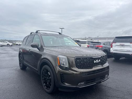 Dark Moss 2022 Kia Telluride SX