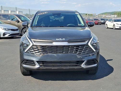 Gravity Gray 2025 Kia Sportage LX