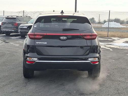 2022 Kia Sportage LX