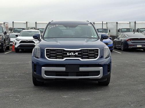 2023 Kia Telluride S
