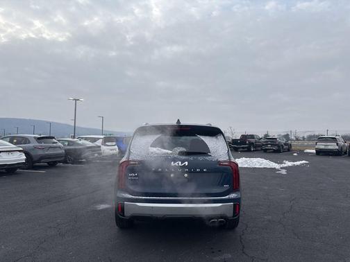 2023 Kia Telluride S