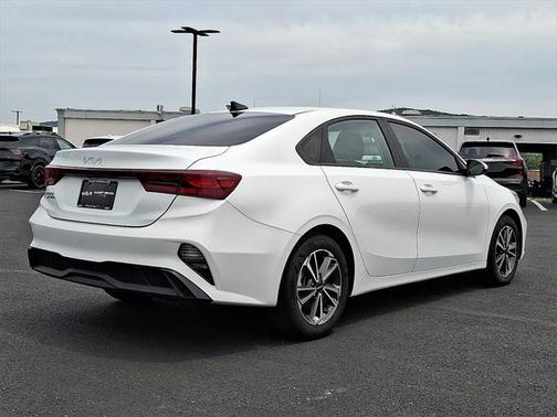 2022 Kia Forte LXS