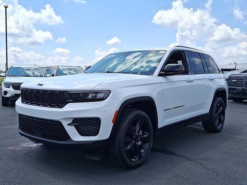 2024 Jeep Grand Cherokee Altitude
