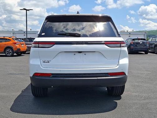 2024 Jeep Grand Cherokee Altitude