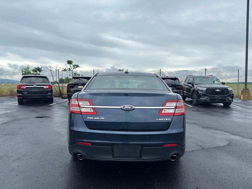 Blue 2016 Ford Taurus Limited