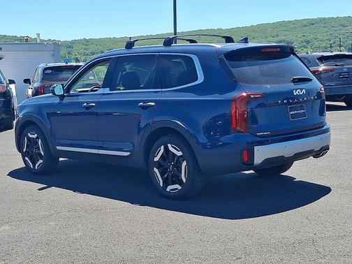 Midnight Lake Blue 2024 Kia Telluride S