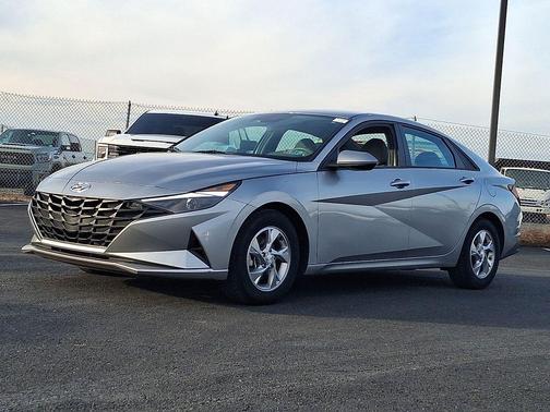 2021 Hyundai ELANTRA SE
