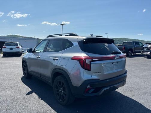 Steel Gray 2024 Kia Seltos X-Line