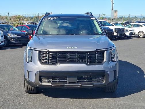 Everlasting Silver 2024 Kia Sorento X-Line EX