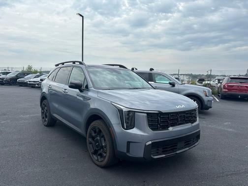 Everlasting Silver 2024 Kia Sorento X-Line EX