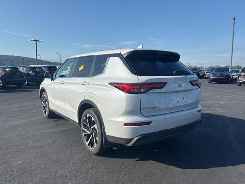 2022 Mitsubishi Outlander ES 2.5 S-AWC