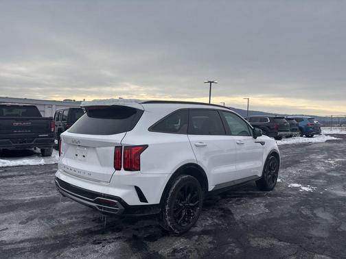 2022 Kia Sorento SX