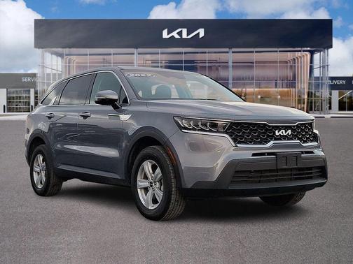 2022 Kia Sorento LX