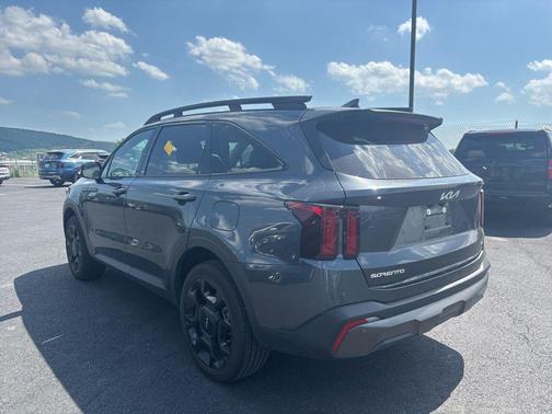 Gravity Gray 2024 Kia Sorento EX