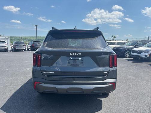 Gravity Gray 2024 Kia Sorento EX