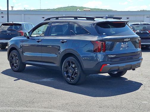 Gravity Gray 2024 Kia Sorento EX