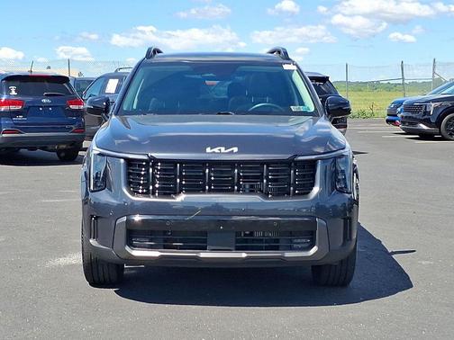 Gravity Gray 2024 Kia Sorento EX